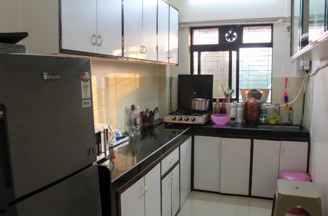 2 BHK Semi Furnished in Sadanand Classic , Khar West